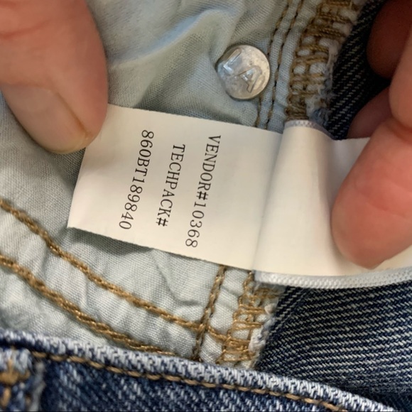 Pac Sun Jeans Womens 29 Blue Pintuck Seam High Rise Mom - Picture 13 of 13